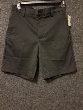 Amazon Essentials Men's Black Flat-Front Shorts